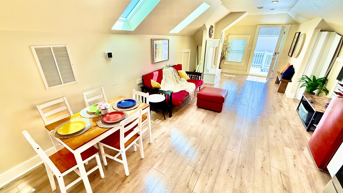 Living room image 8