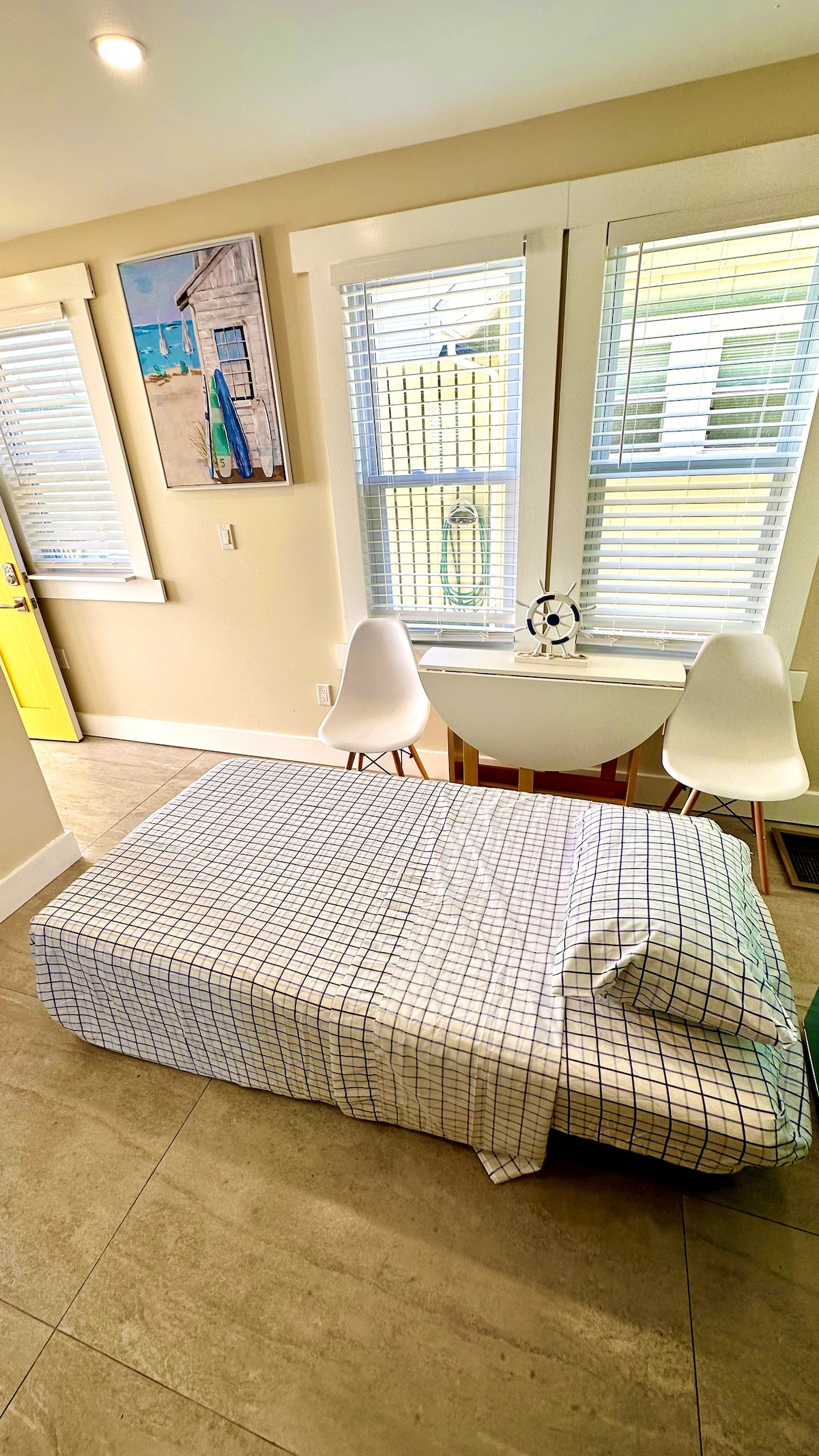 For an additional guest we have a Deluxe Diplomat Folding Bed – Twin Size - with Luxurious Memory Foam Mattress - Sided 