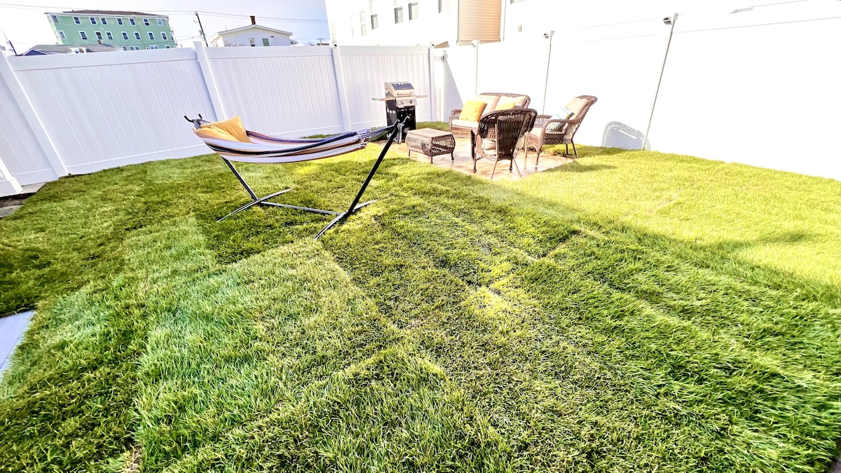 Backyard image 3