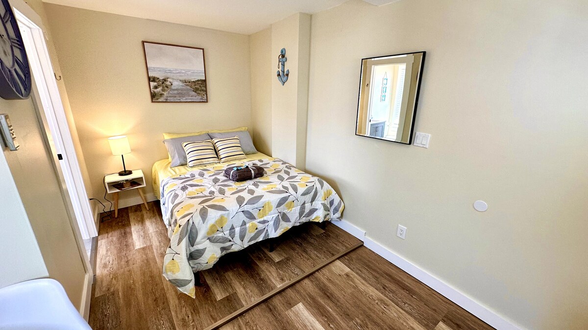 Dreamer's Delight Queen Bed