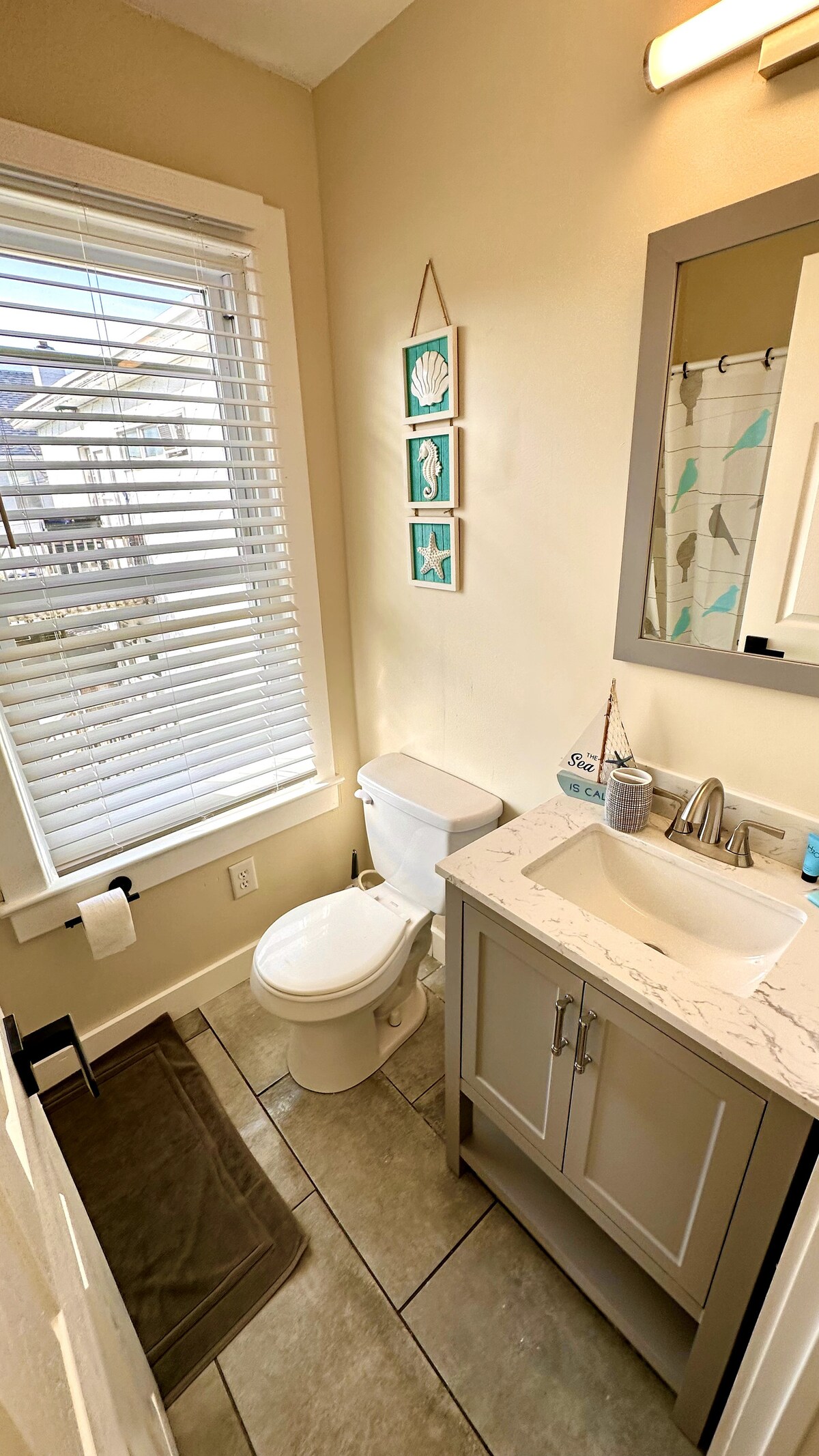 Full Bathroom