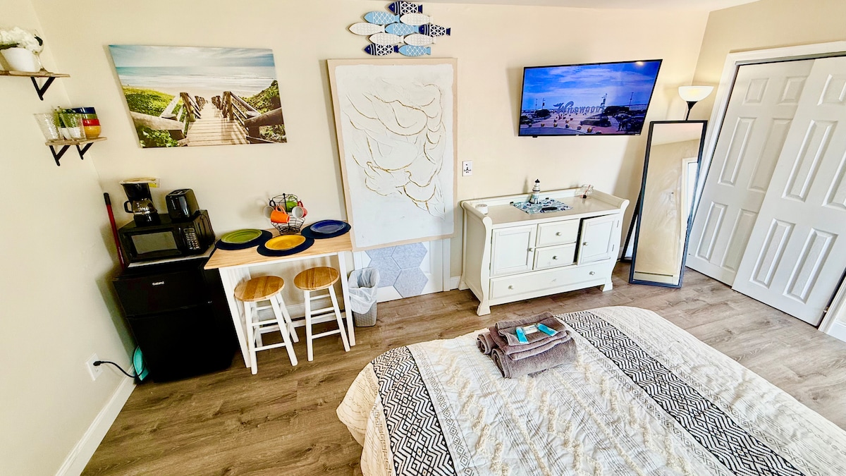 Bedroom image 8