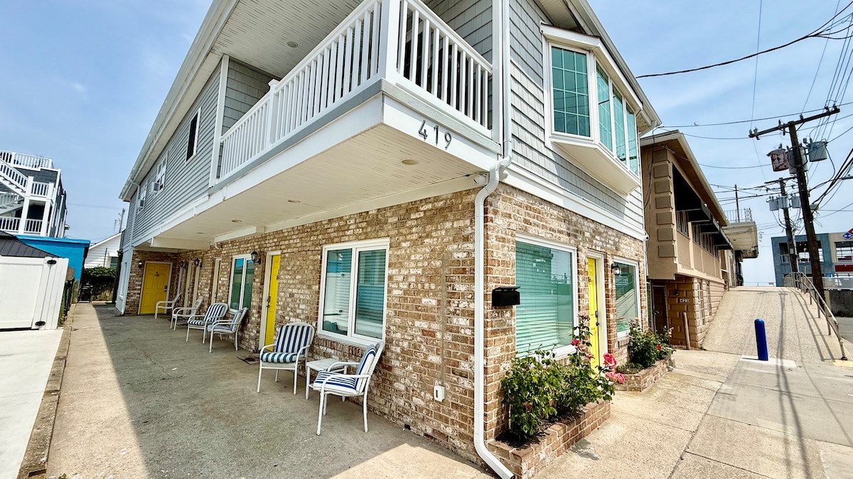 Exterior image 1