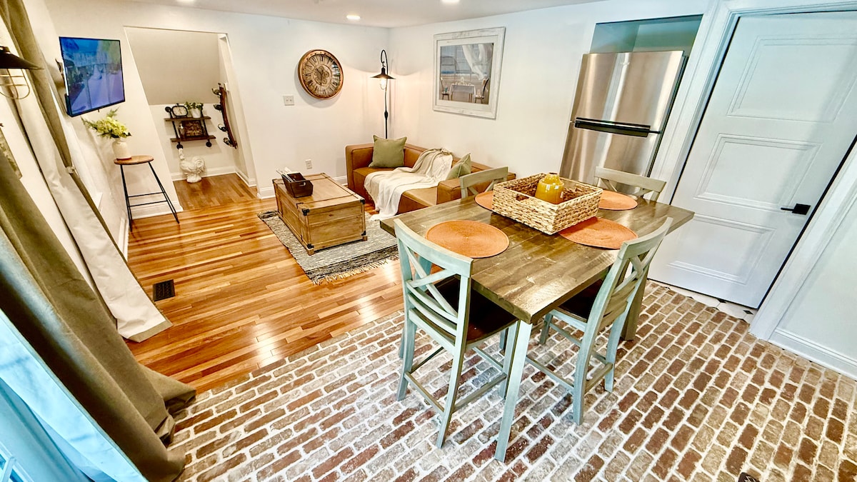 Living room image 10