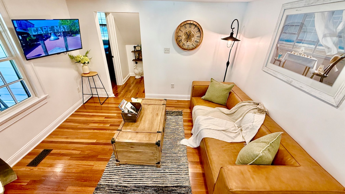 Living room image 14