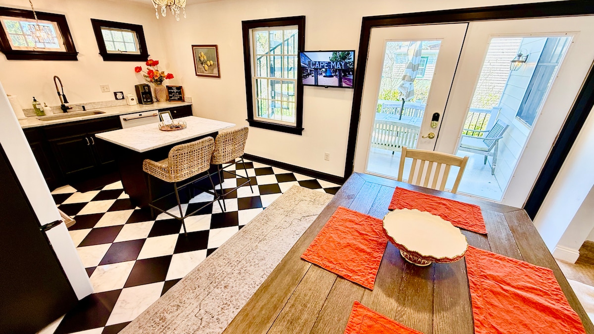 Full kitchen image 4
