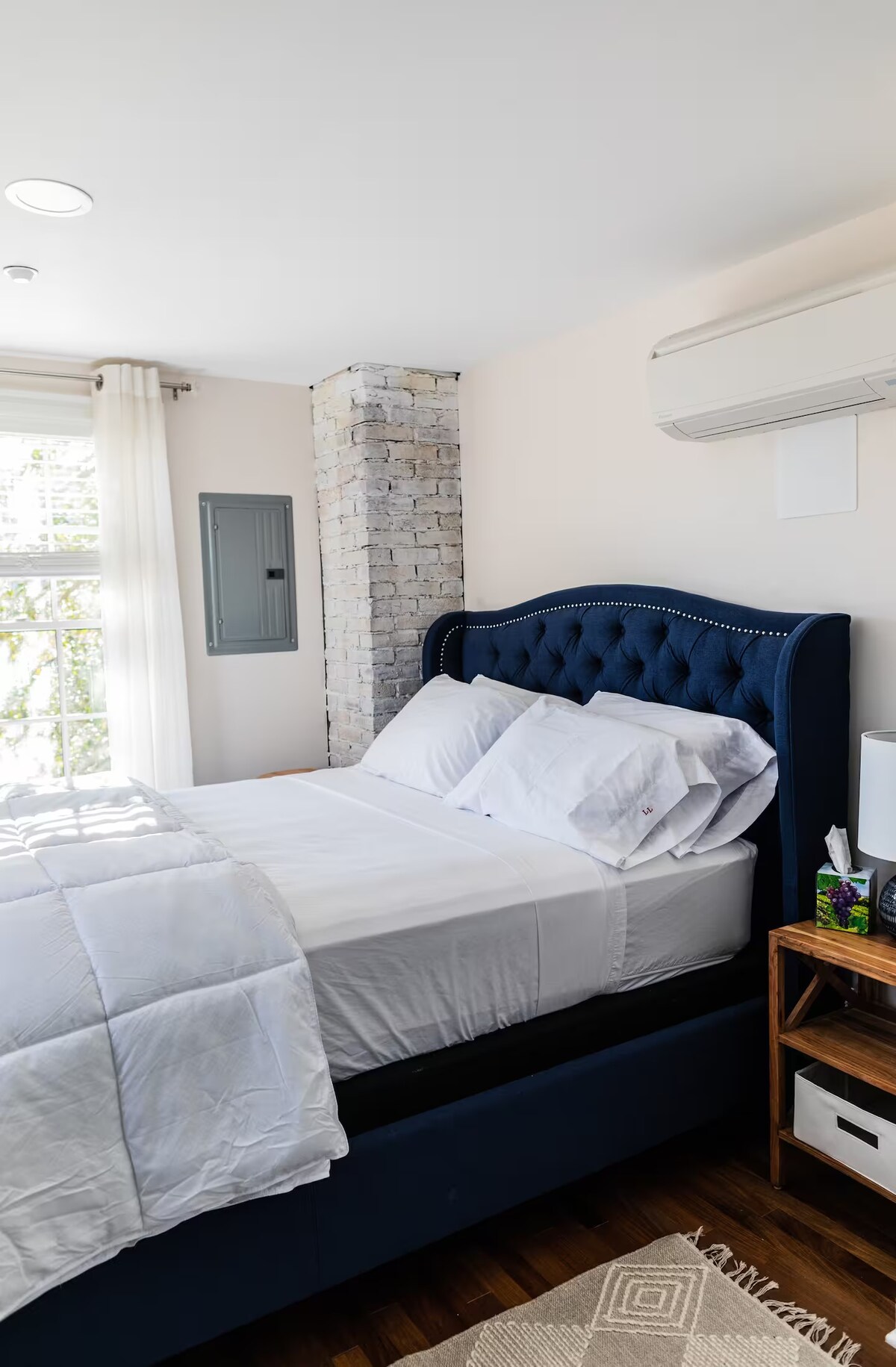 Bedroom 1 image 2
