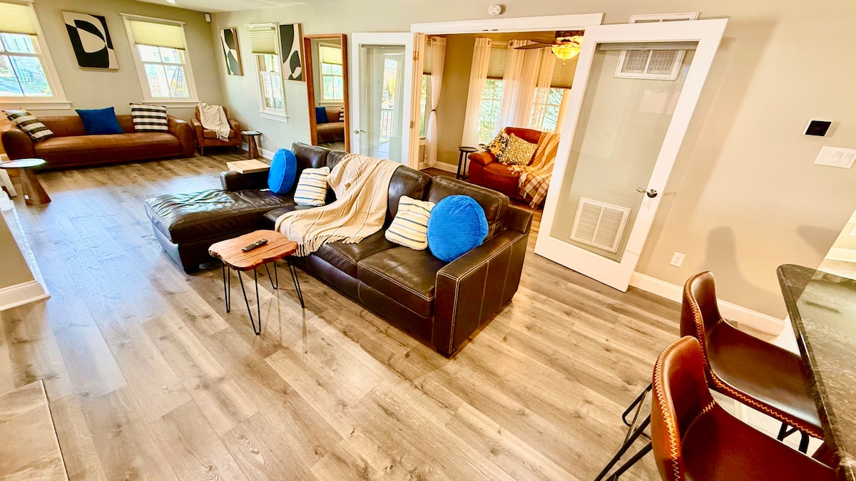 Living room image 4