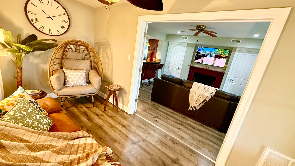Living room image 9