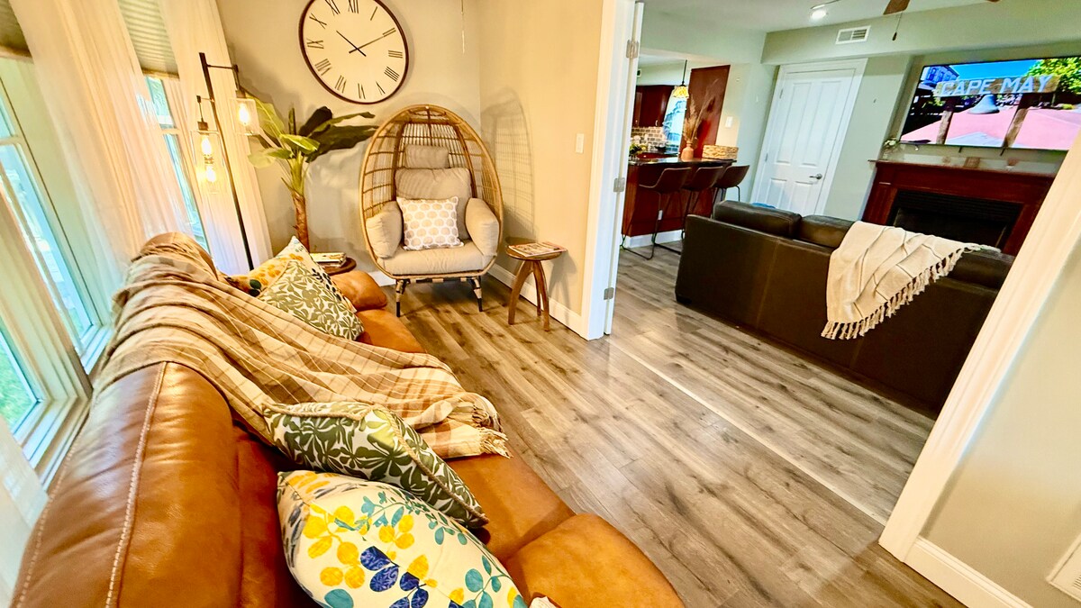 Living room image 11