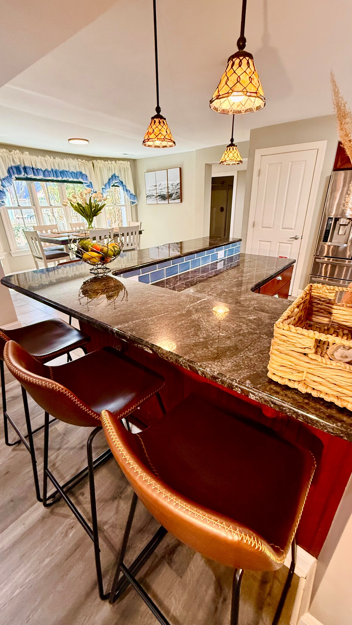 Full kitchen image 8