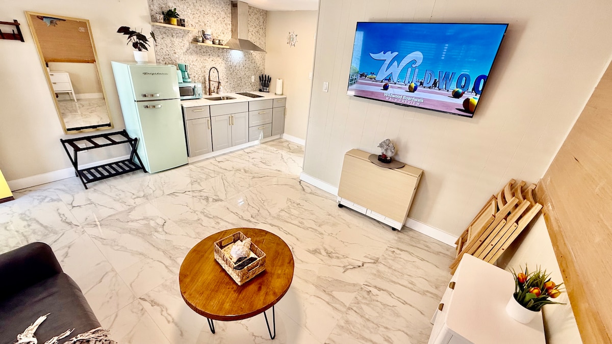 Living room image 11