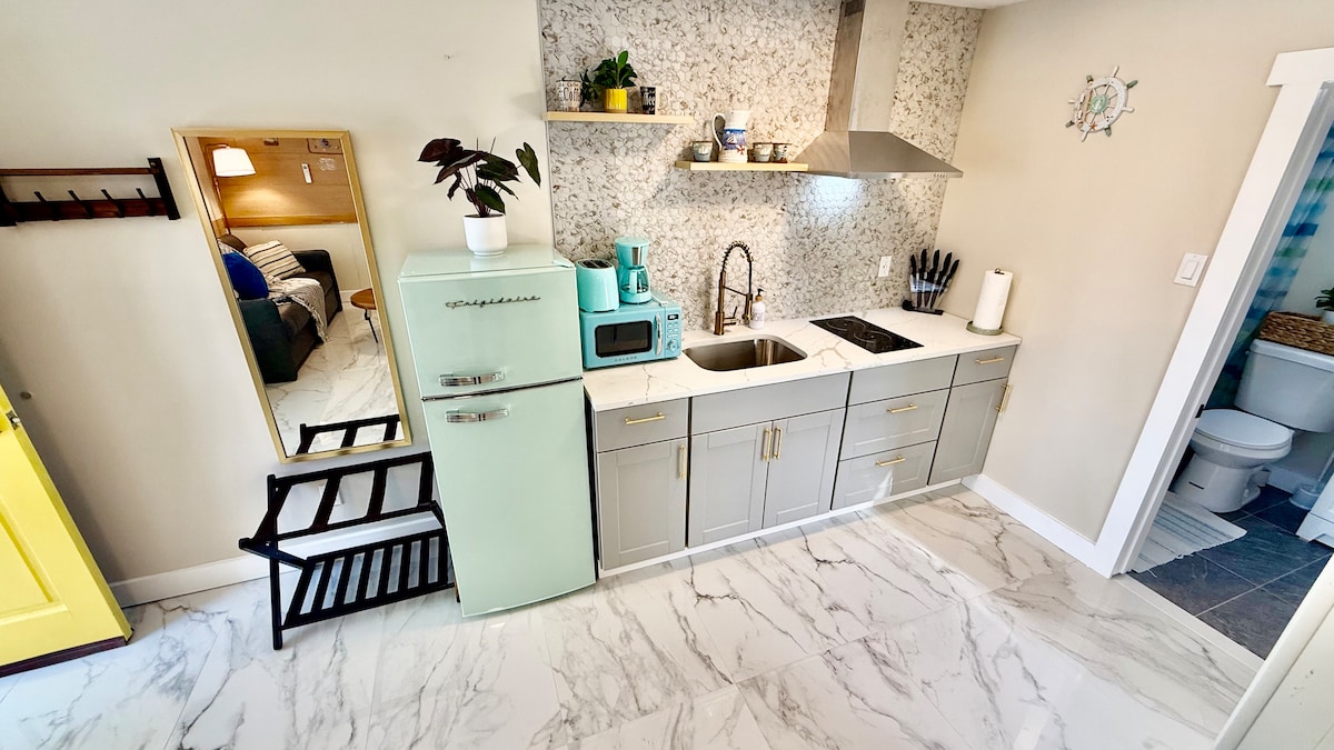 Full kitchen image 1