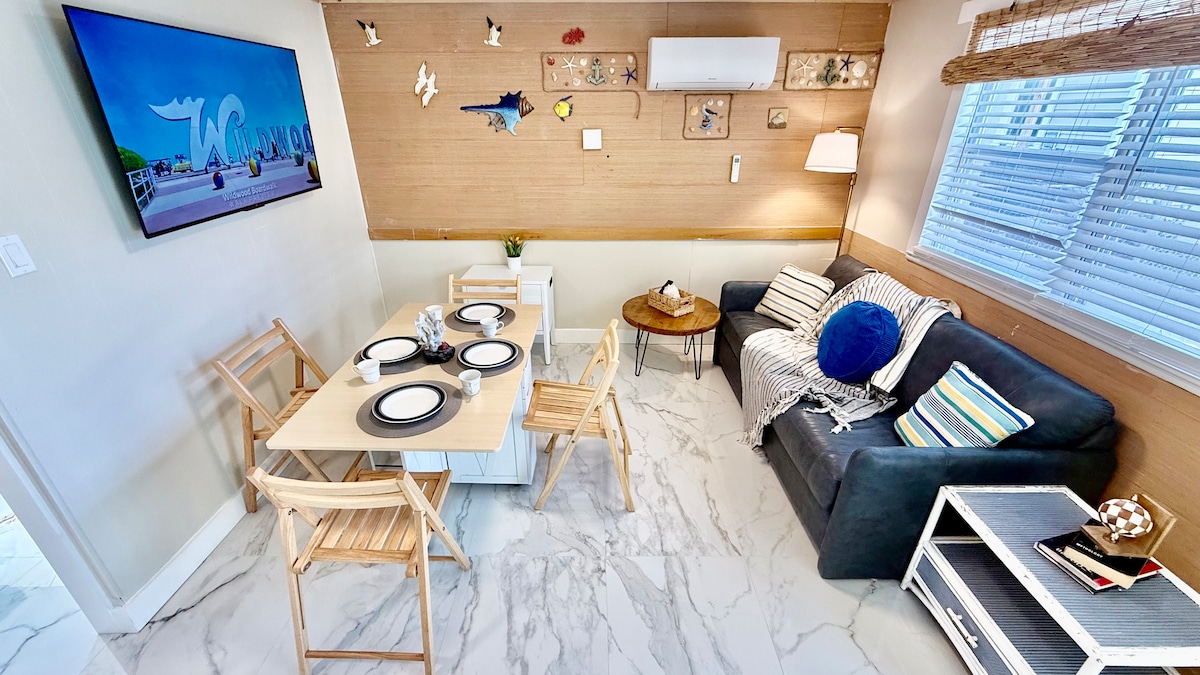 Dining area image 2