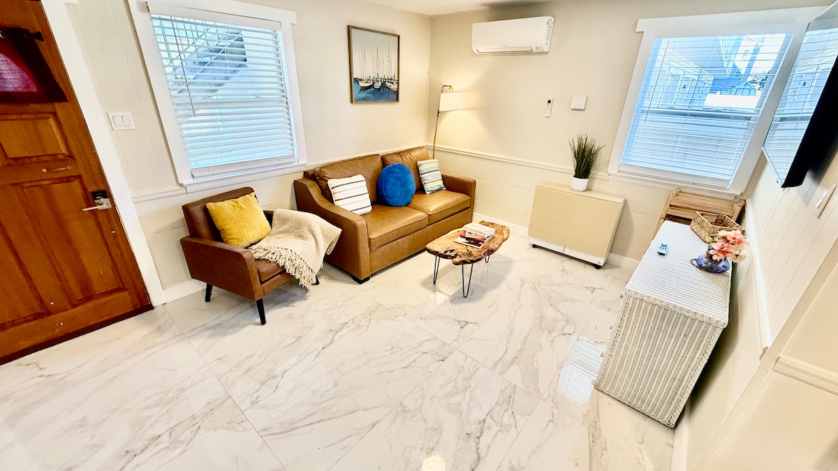 Living room image 3