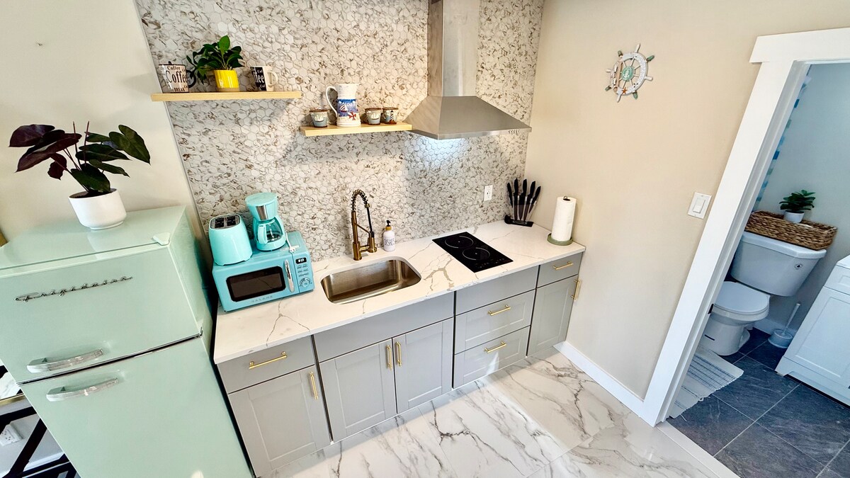 Full kitchen image 4