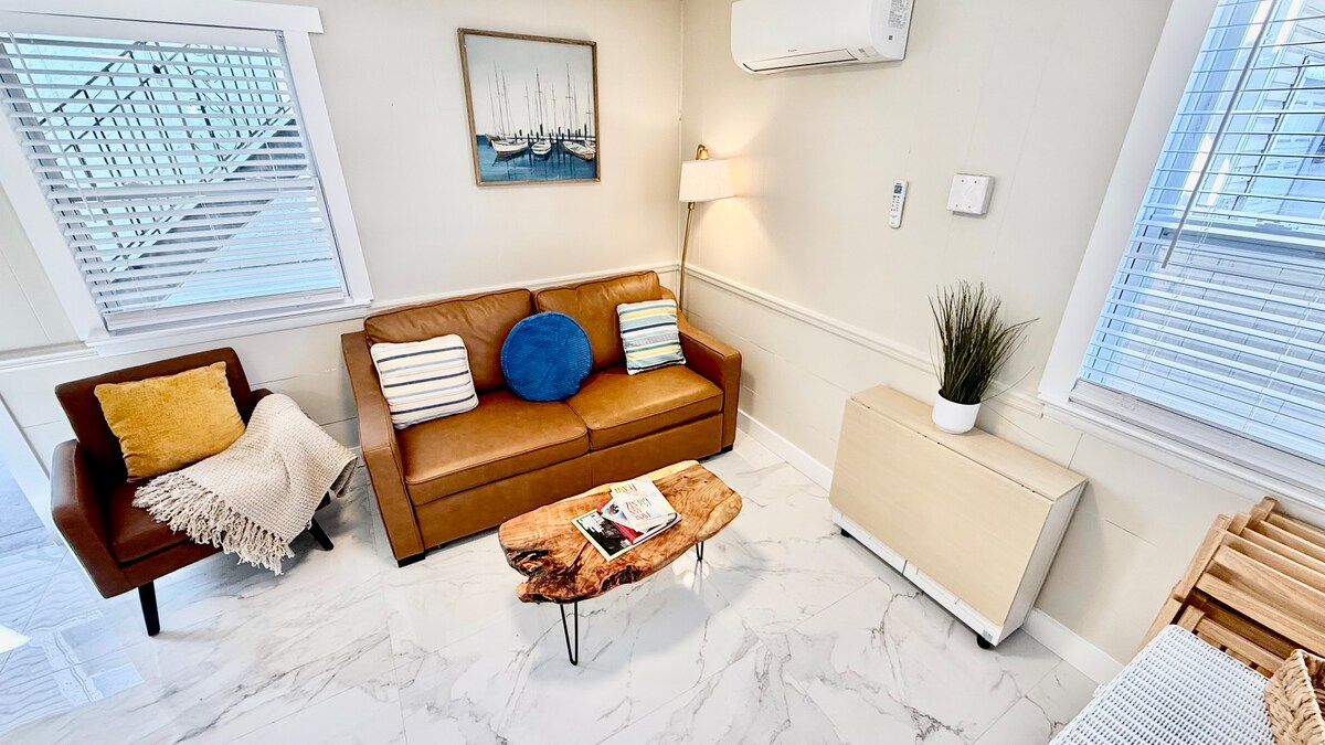 Living room image 9