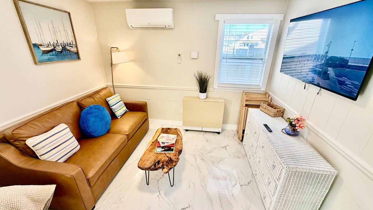 Living room image 10