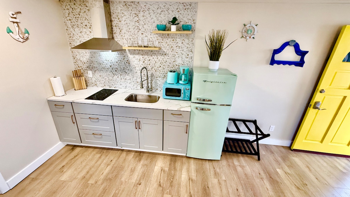 Full kitchen image 3