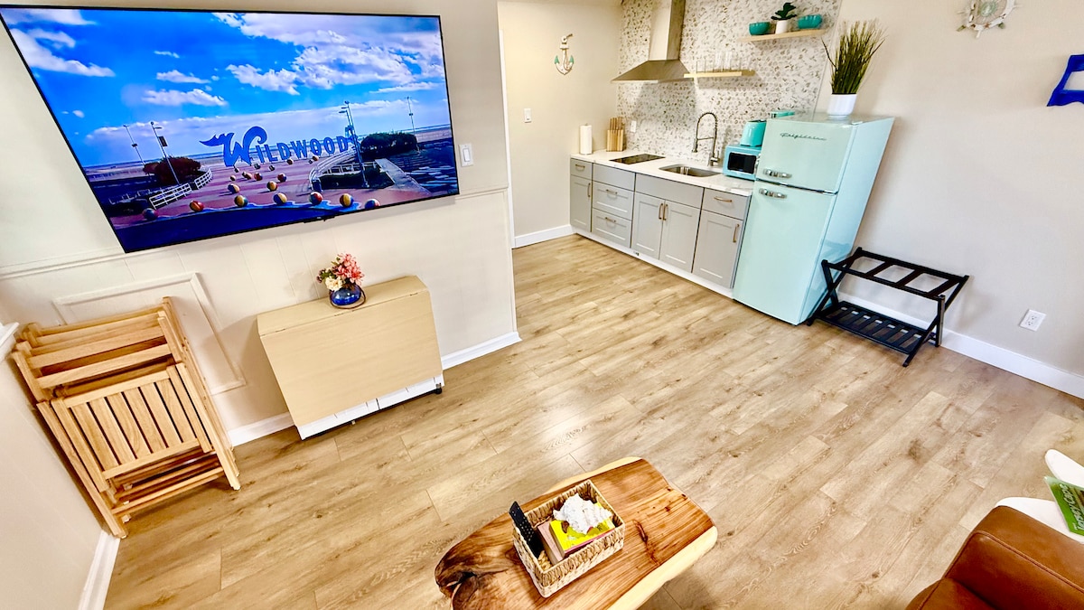 Living room image 8