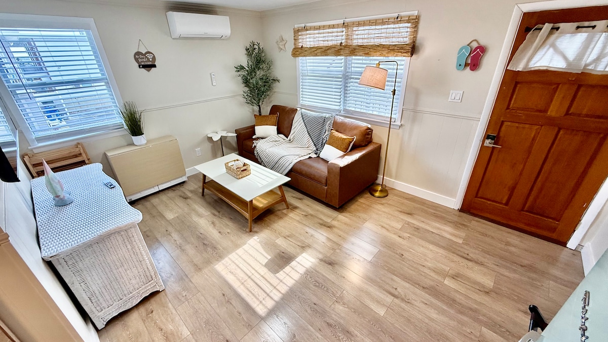 Living room image 9