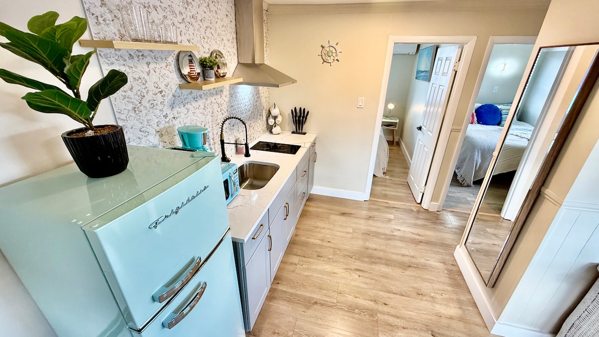 Full kitchen image 4