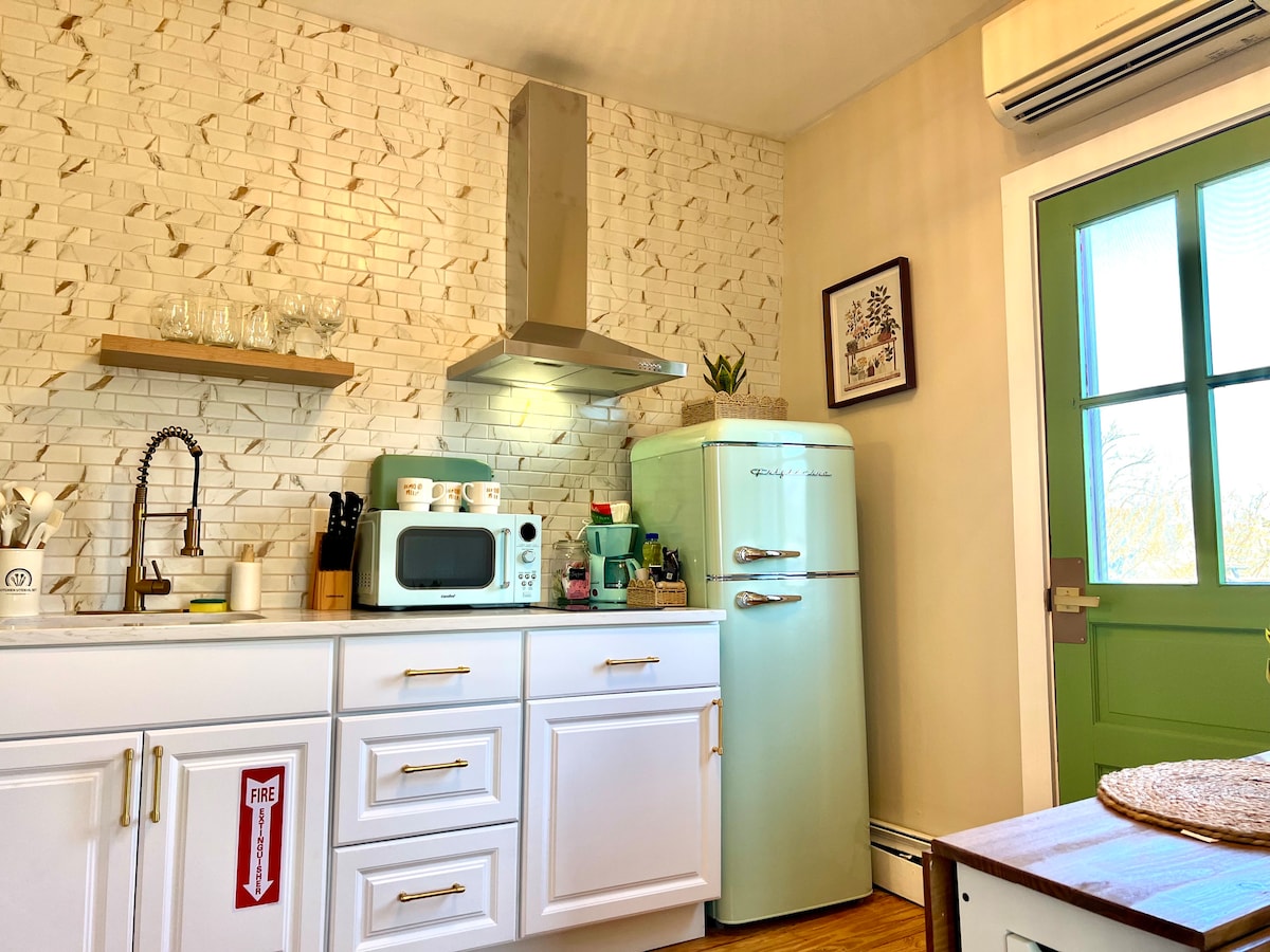 Full kitchen image 5