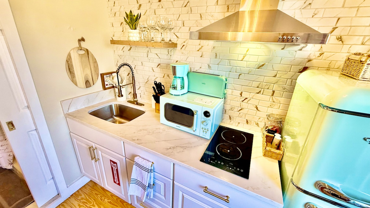 Full kitchen image 10