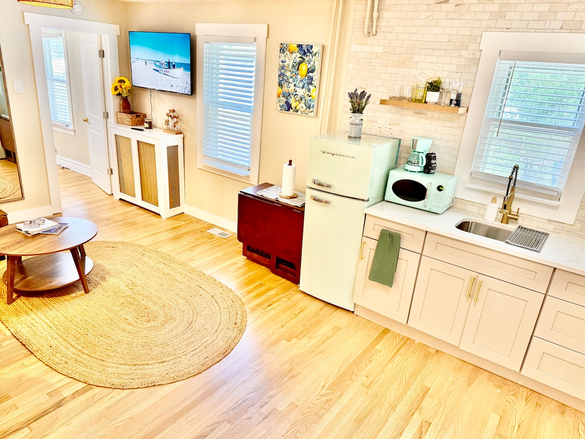 Full kitchen image 4