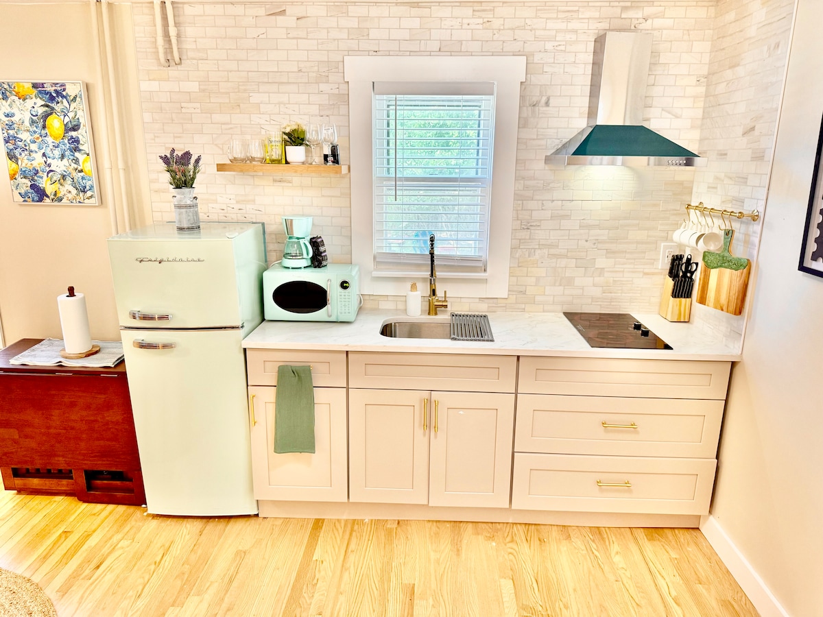 Full kitchen image 3