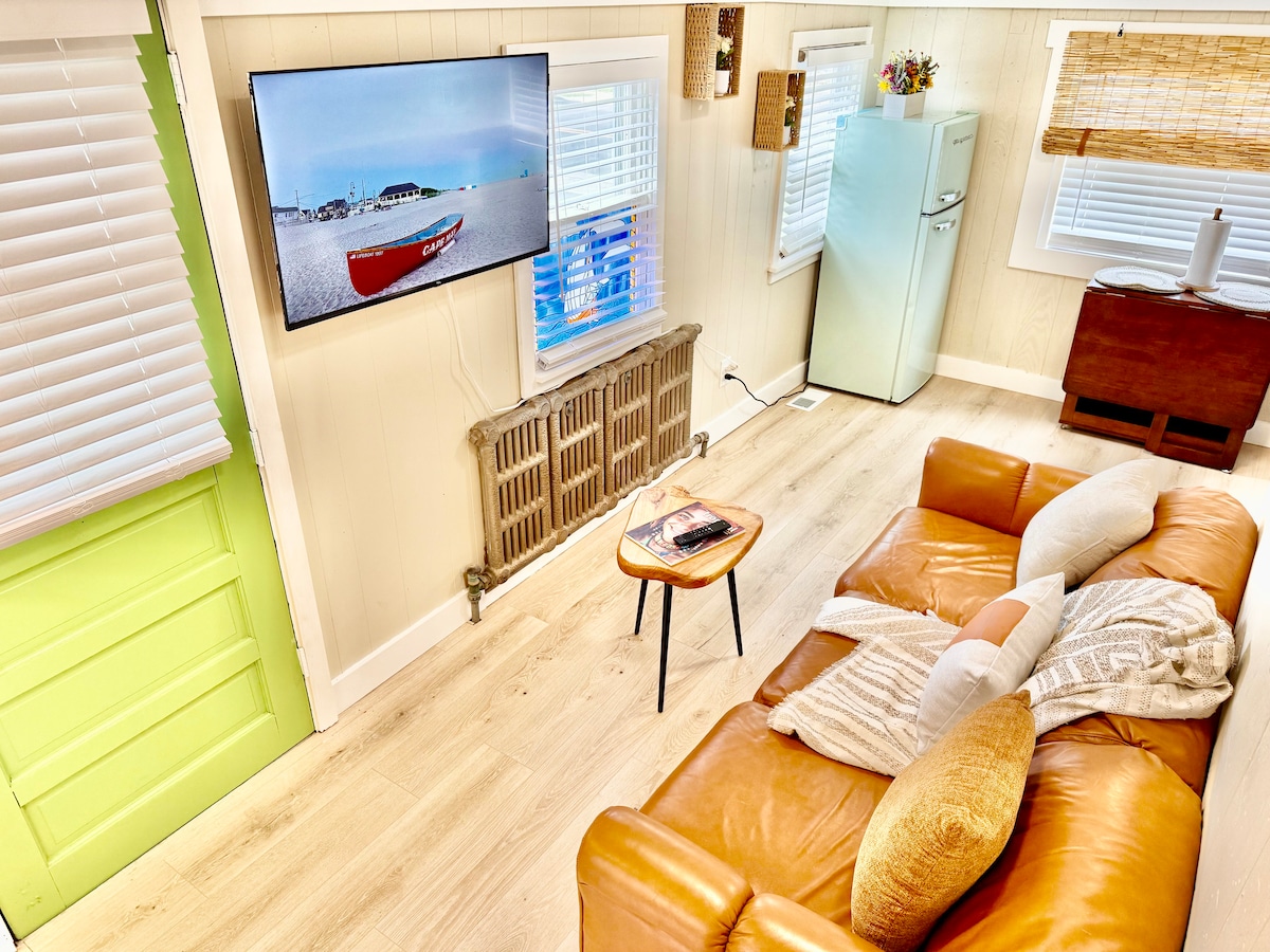 Living room image 2