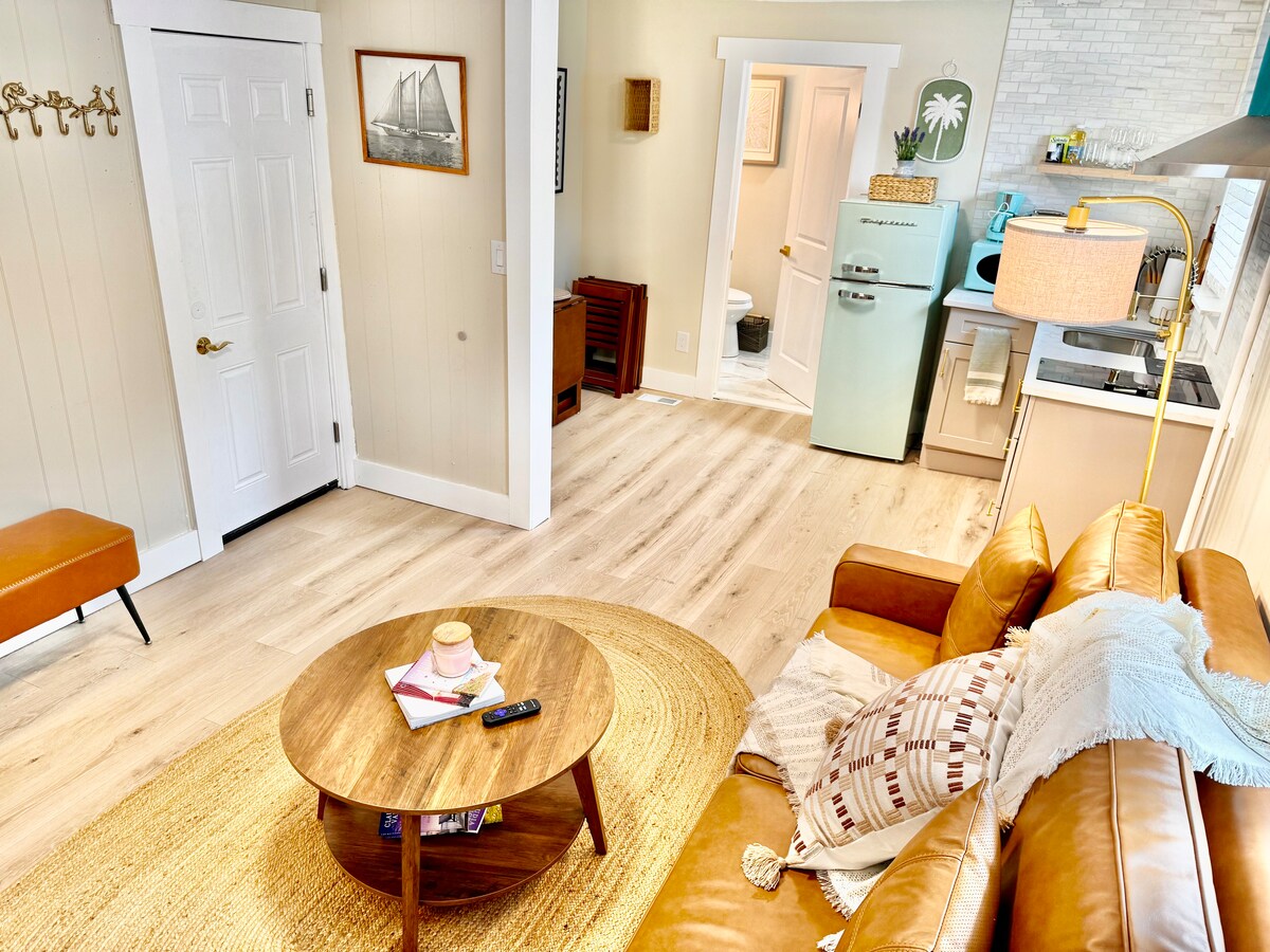Living room image 5