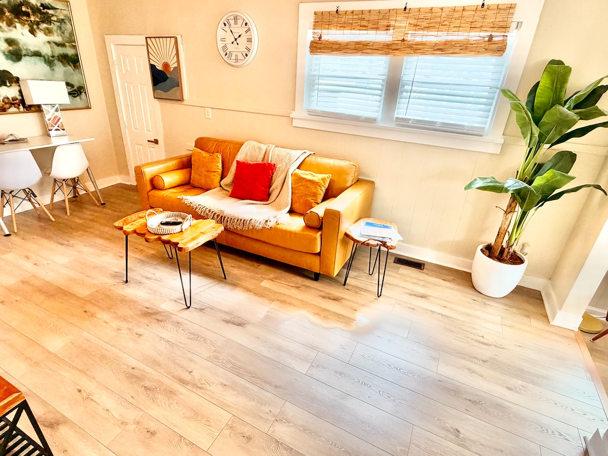 Living room image 9