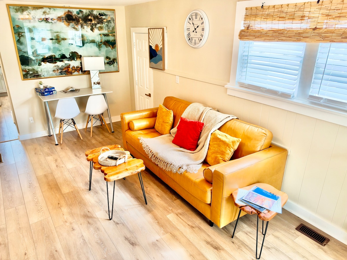Living room image 15
