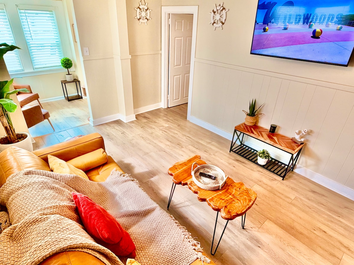 Living room image 6