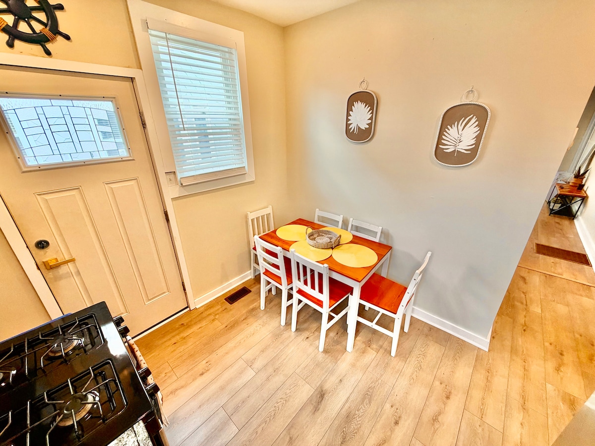 Full kitchen image 7