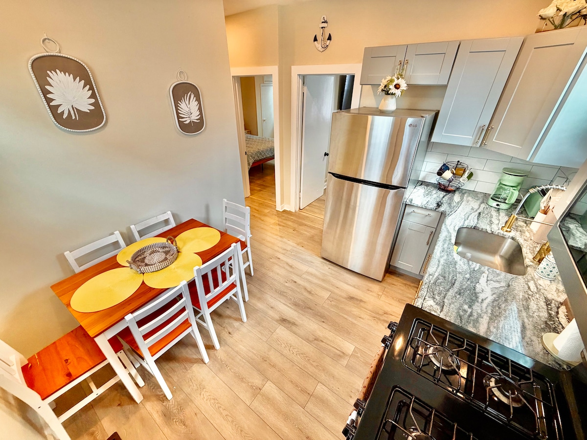 Full kitchen image 6