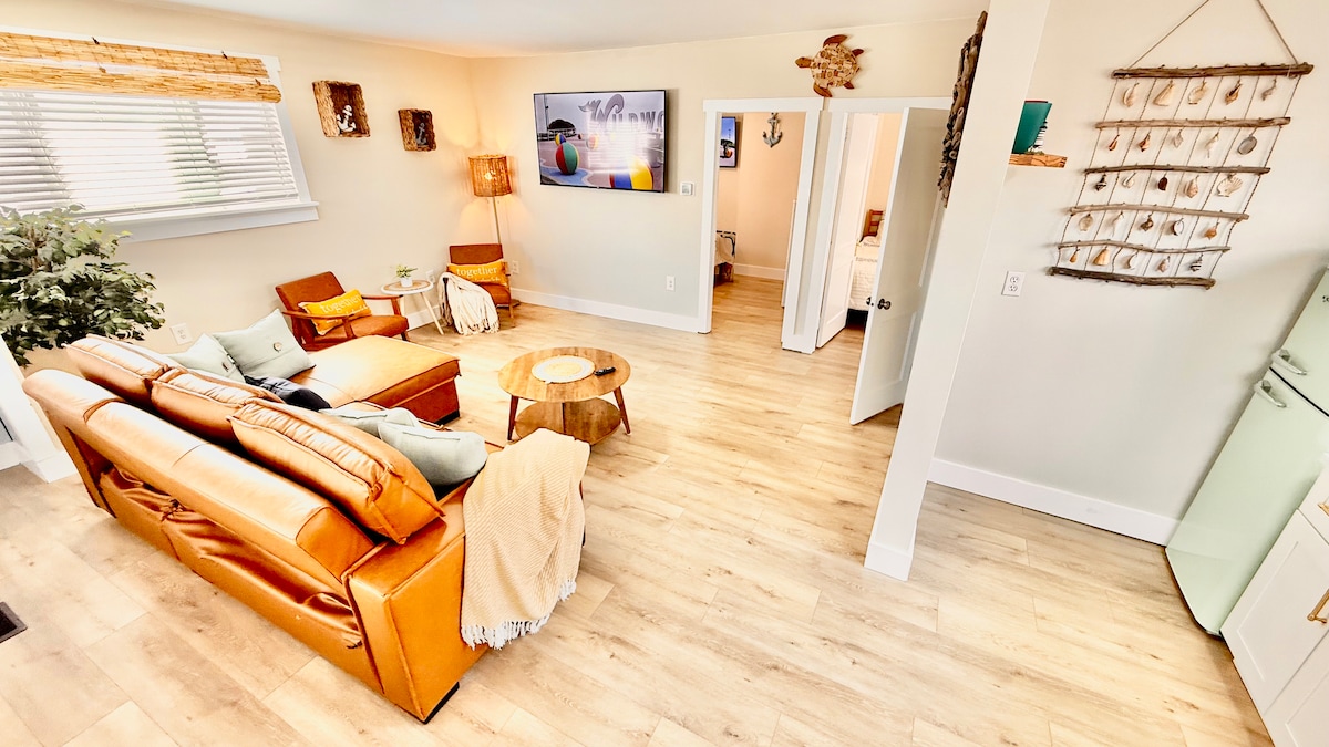 Boardwalk Breeze | Suite 1