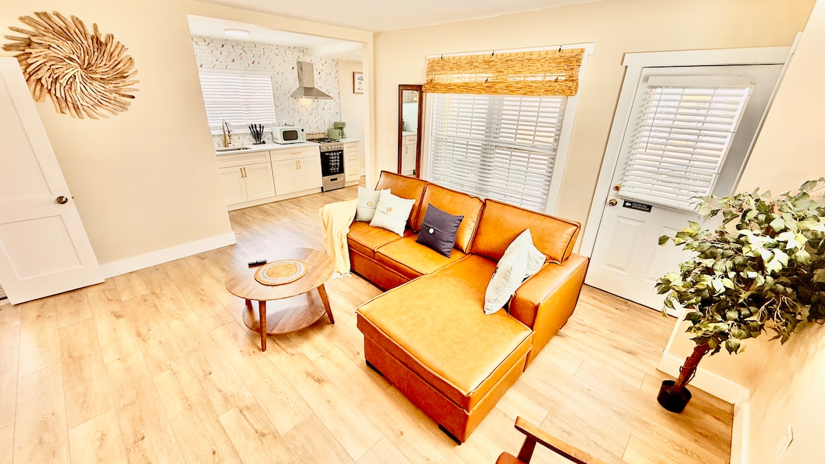 Living room image 4