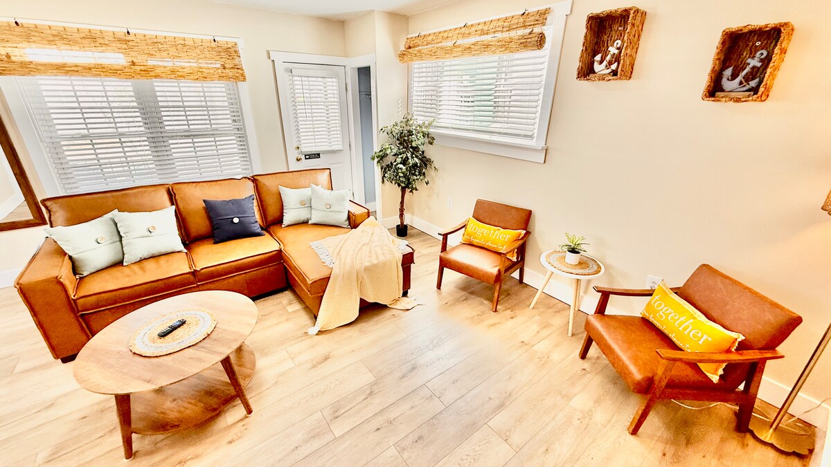 Living room image 11