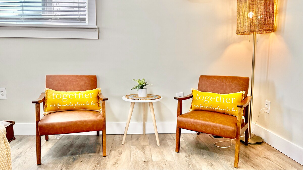 Living room image 10