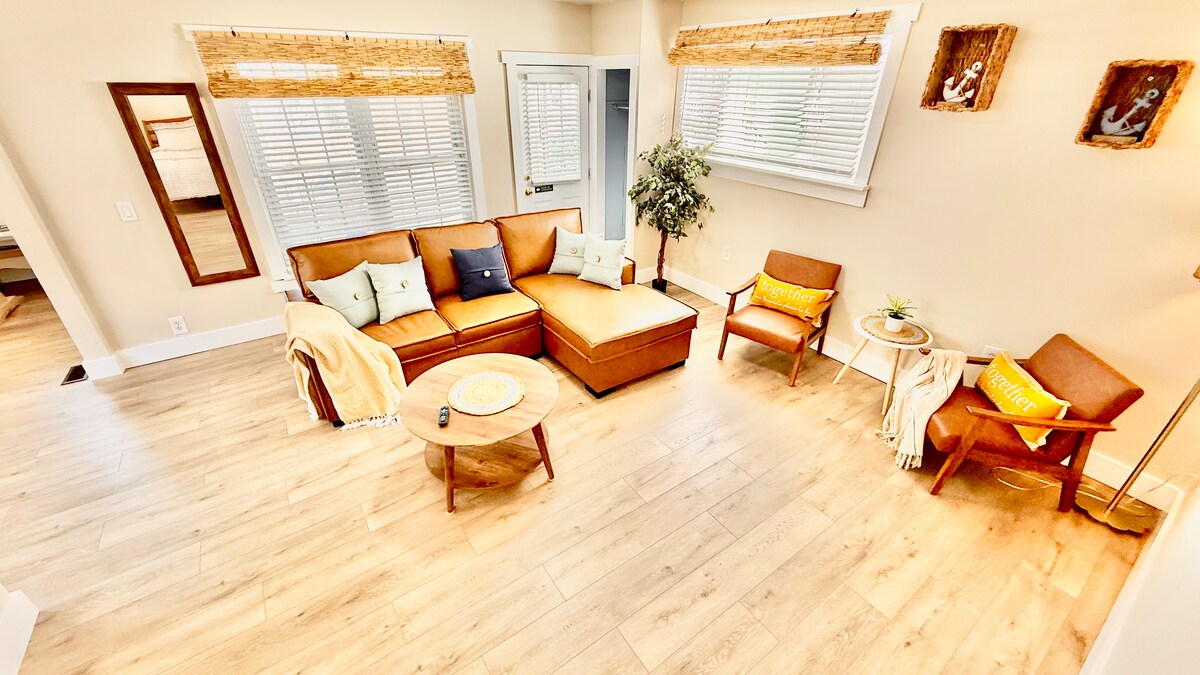 Living room image 9