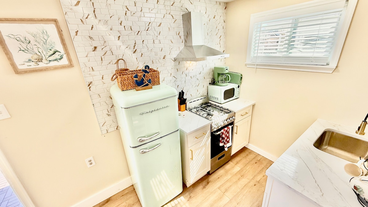 Full kitchen image 5