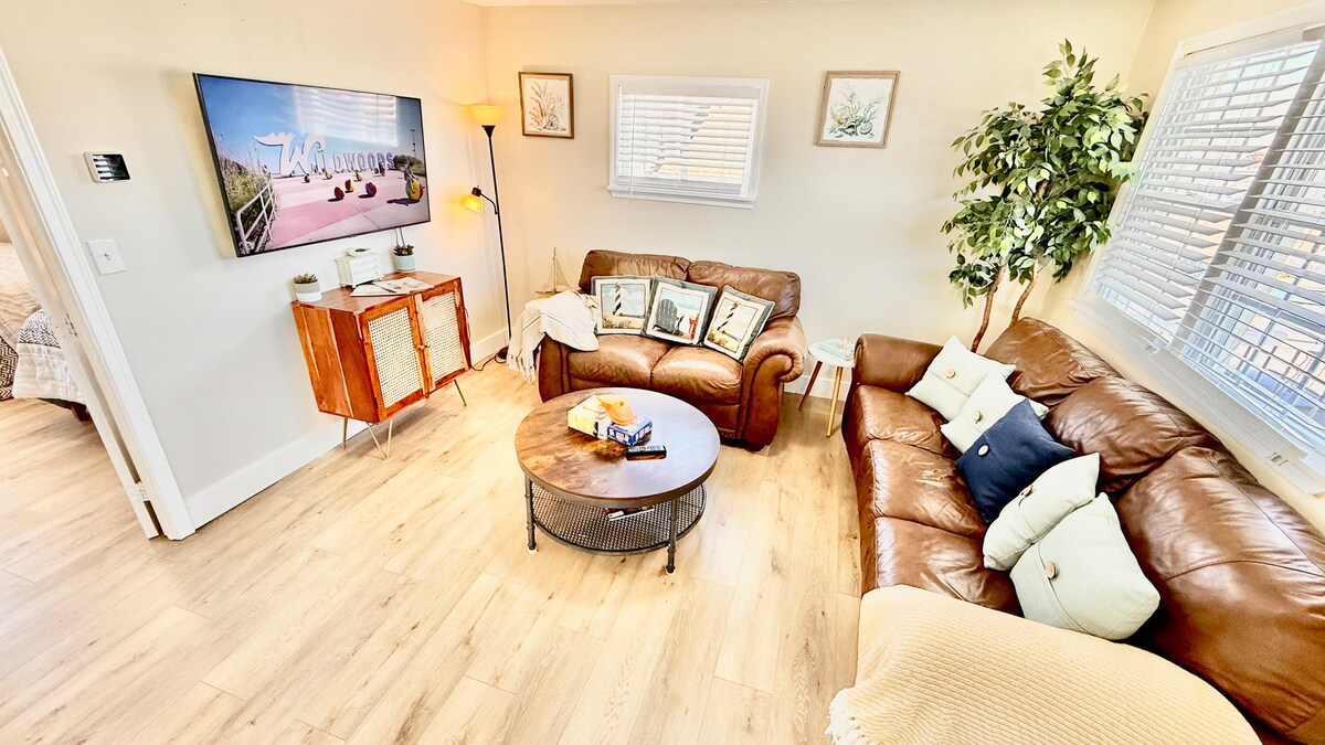 Living room image 11