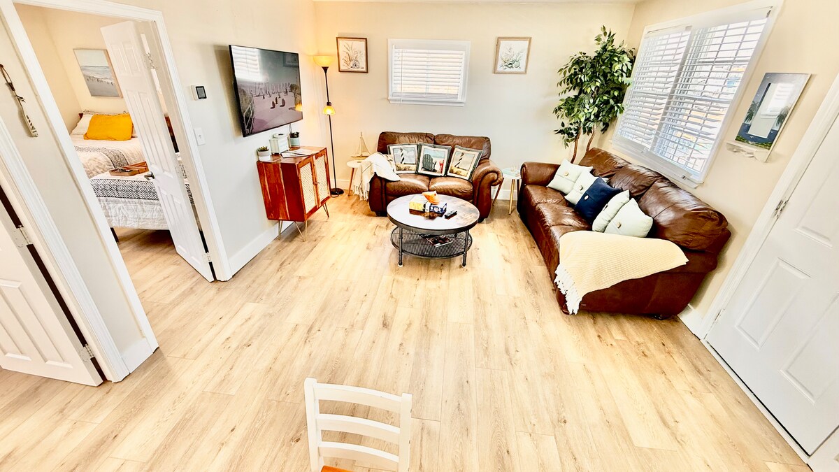 Living room image 4