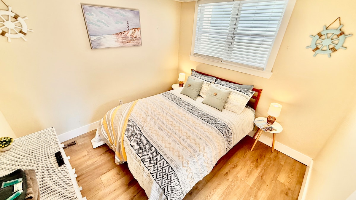 Bedroom 1 image 1