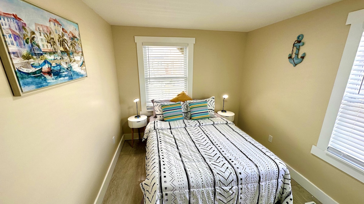 Bedroom 1 image 2