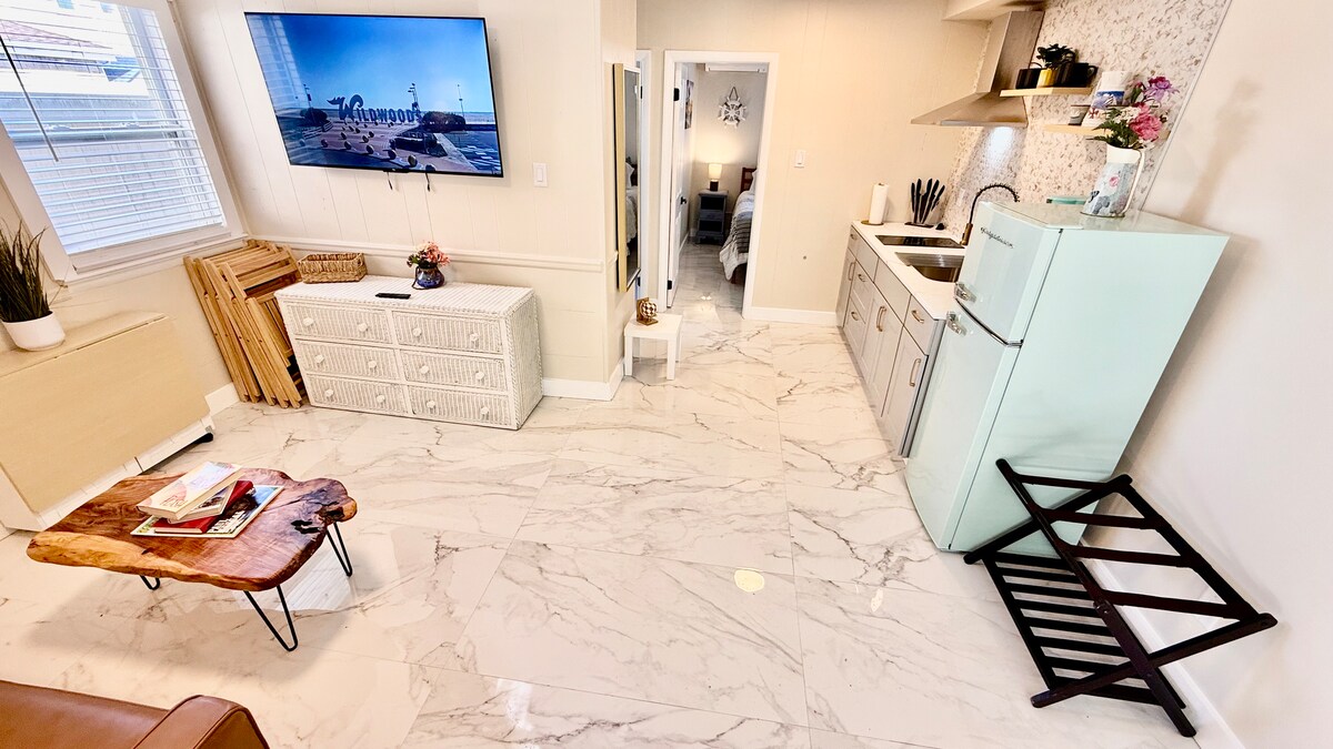Living room image 8