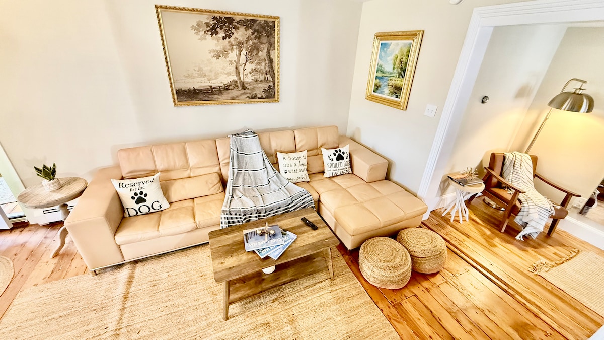 Living room image 5
