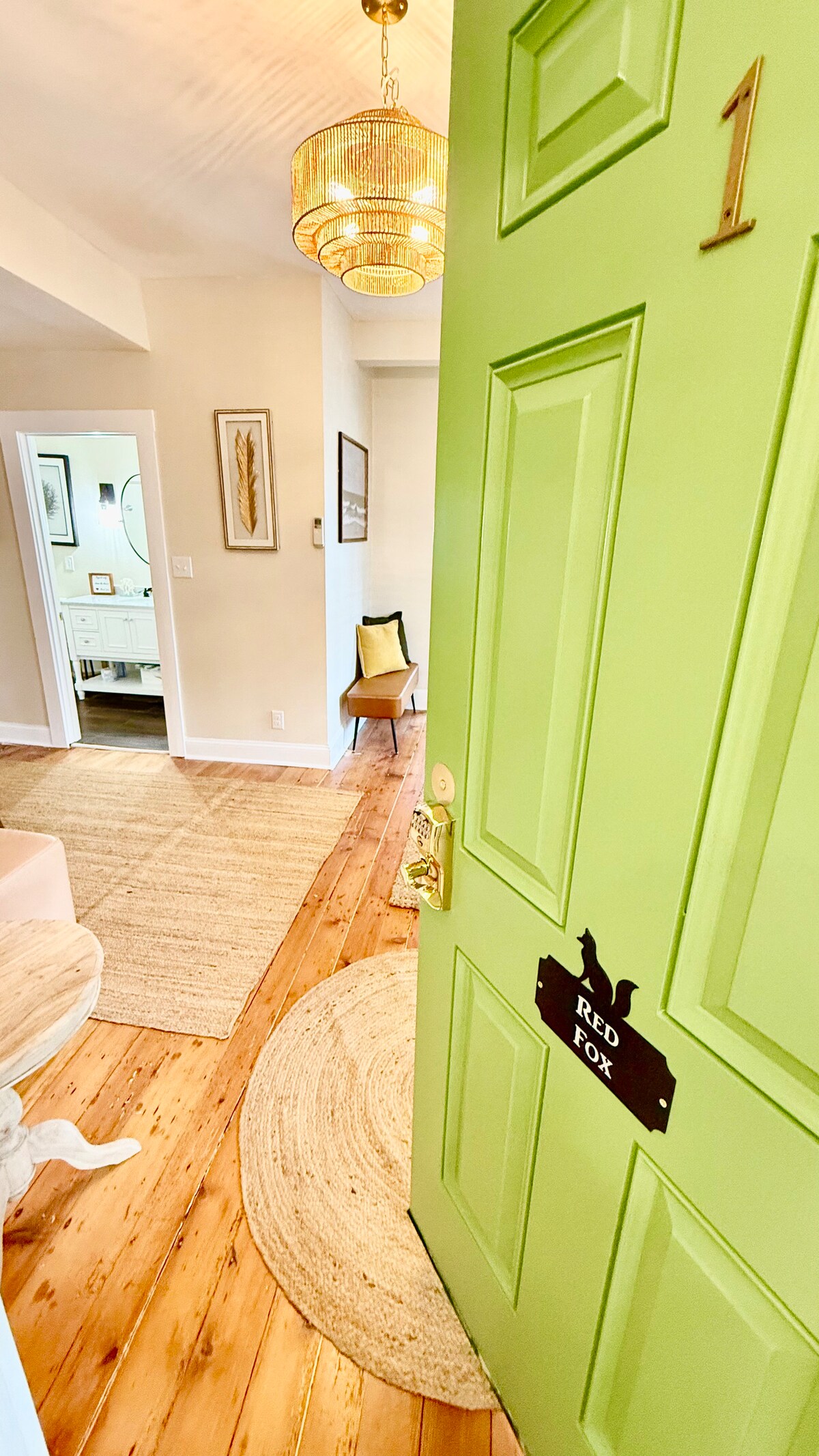 Living room image 14